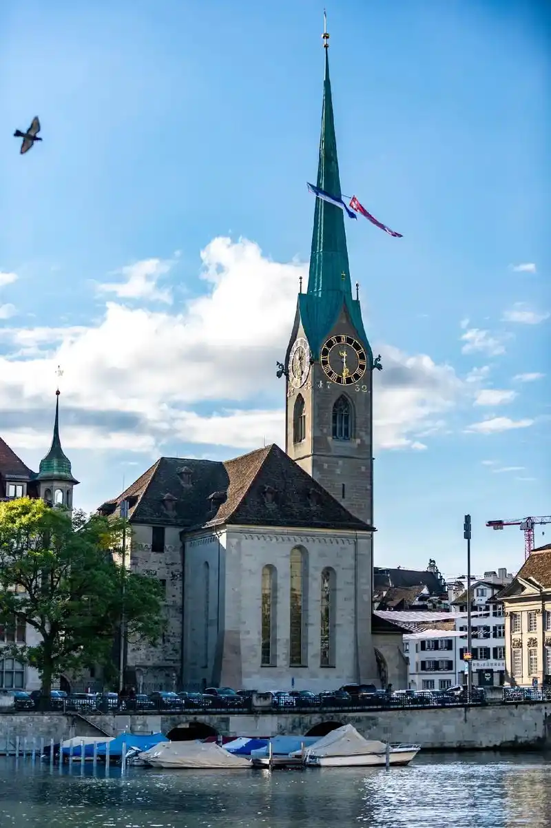 苏黎世,欧洲最纸醉金迷之地.9893从瑞士巴塞尔出发,只需一 - 抖音