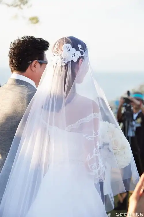 刘诗诗吴奇隆巴厘岛大婚:从07年的辛十四娘开始,我爱