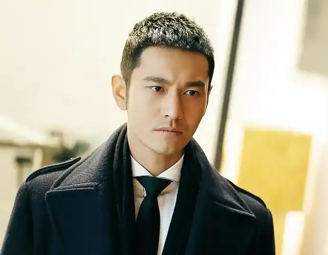 《玫瑰之战》成功密码(袁泉演技无可挑剔黄晓明在意料之外)