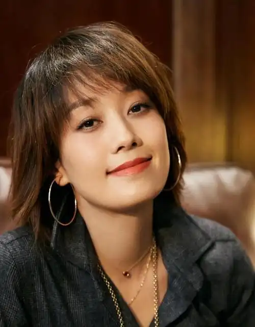 马伊琍在《我的前半生》,《还珠格格第三部》和《北上广不相信眼泪》