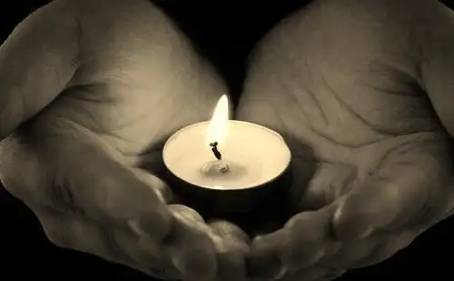 给天堂的亲人送上美丽的鲜花,留下祝福的话语,愿你幸福快乐.