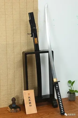 看看别人都是怎么拔刀收刀的吧!简直帅爆!