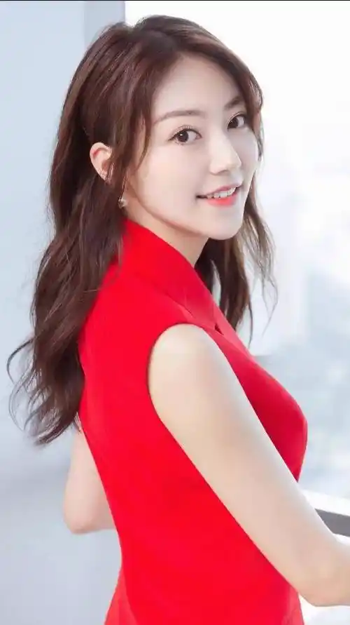 黄梦莹精美图片