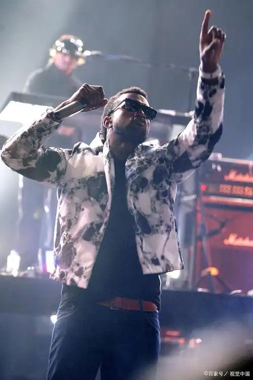 rap音乐是以说唱为主要形式,通常伴随着各种音乐元素,如节奏和蓝调.