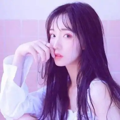 紫色头像女生潮真人高清新潮的紫色系超酷女头