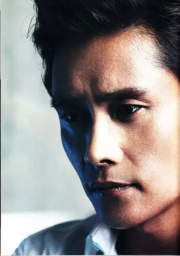 【饼干分享】『2013/09/21』李秉宪8月份《elle》内页图片_李秉宪吧