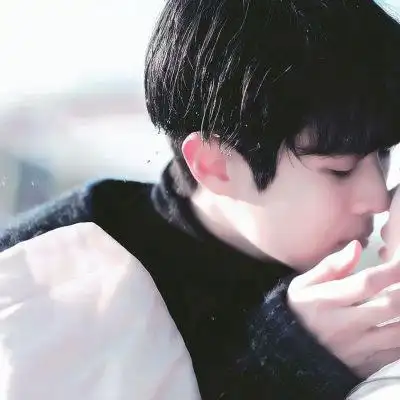 2023cp感十足的真人情侣头像两张一组配对图片