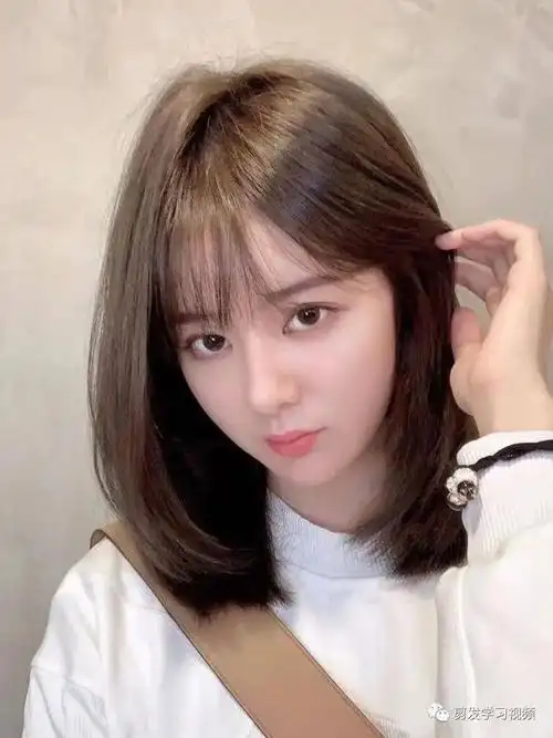 2021流行"春风初恋锁骨发"|发型|圆脸|发尾_网易订阅