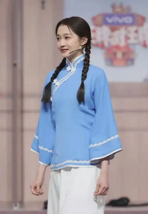 关晓彤王牌对王牌民国女学生造型