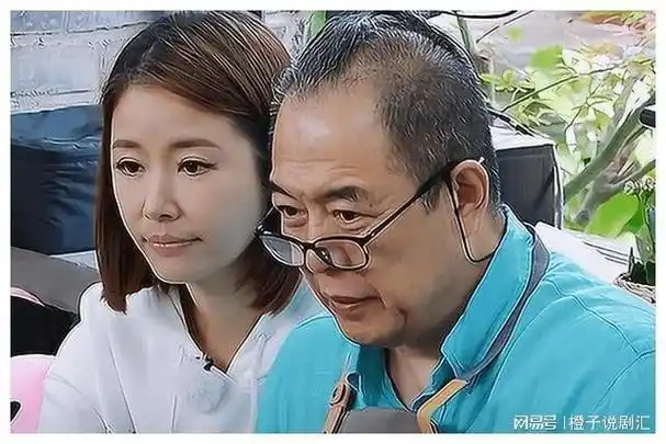 48岁林心如老到认不出,皮肤松弛鼻子变样,提及霍建华一脸娇羞