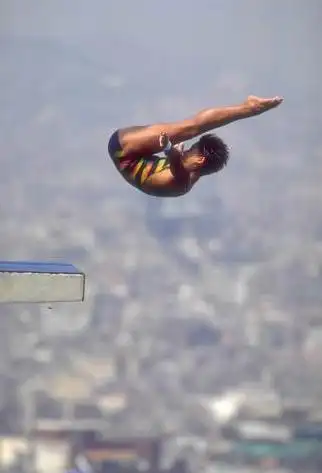 1992年巴塞罗那奥运会冠军--伏明霞