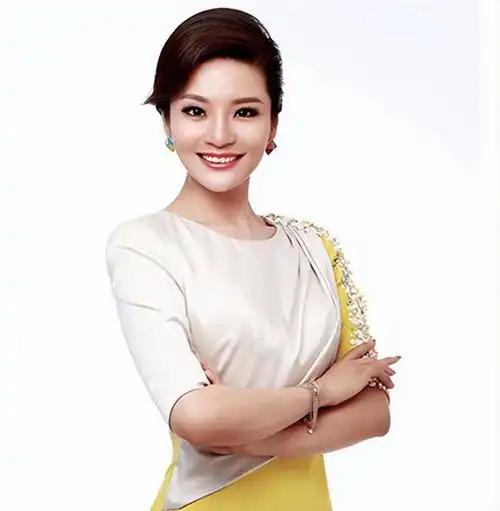 从兰州走出的央视美女主持人,男友在雾中迷路了|综艺|央视主持人|中国