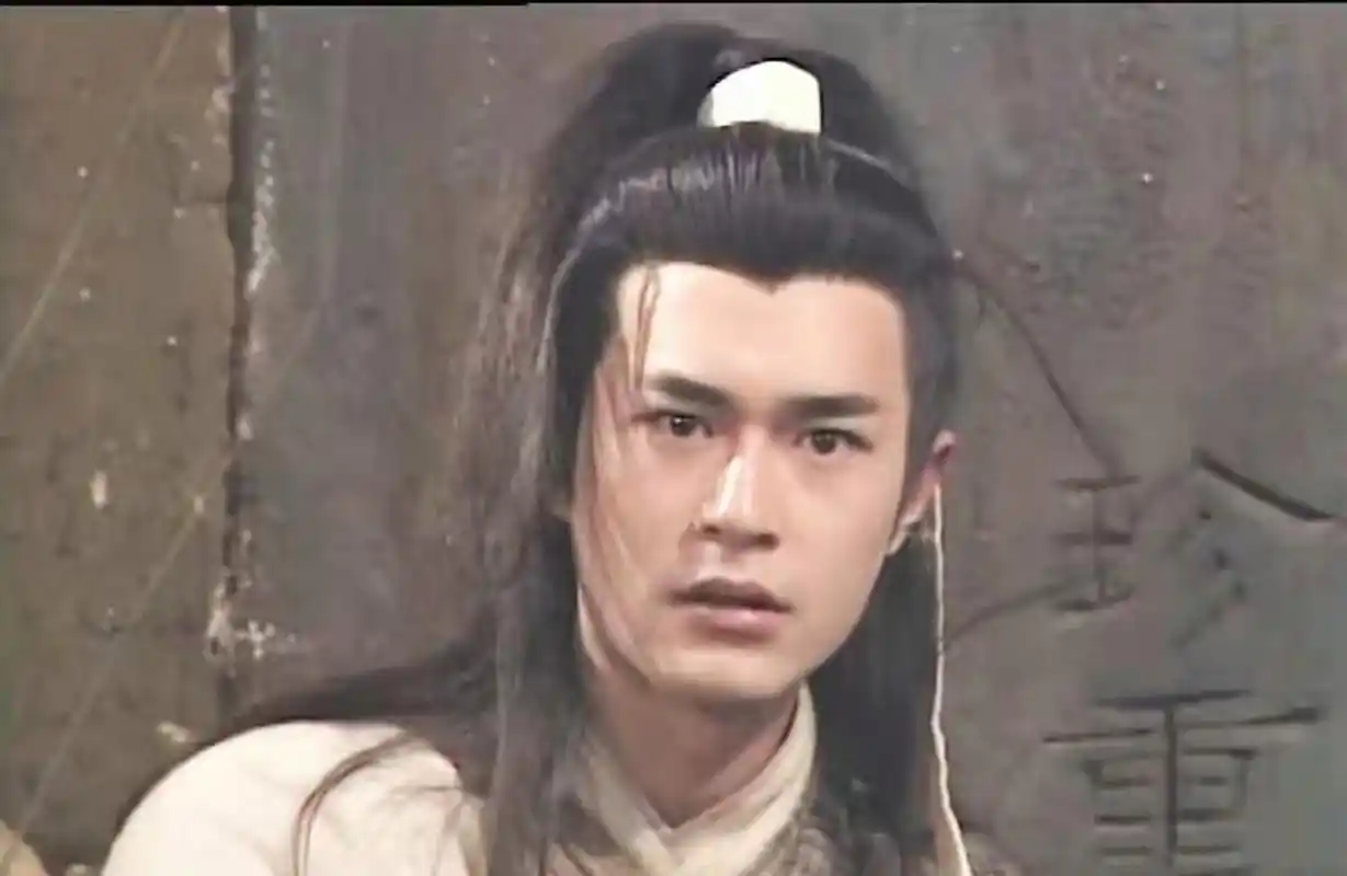 在《神雕侠侣》中,断臂前最强状态的杨过,武功大概是什么水平?