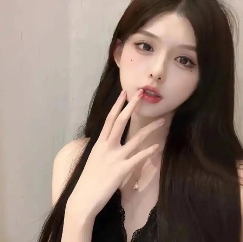 纯欲天花板.#优质头像 #头像 #女生头像 100个人口中1 - 抖音