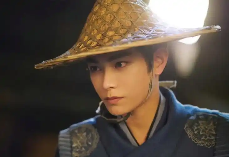 本以为是烂剧,结果开播就被五星刷屏,丁禹兮又把古装剧拍成了爆款