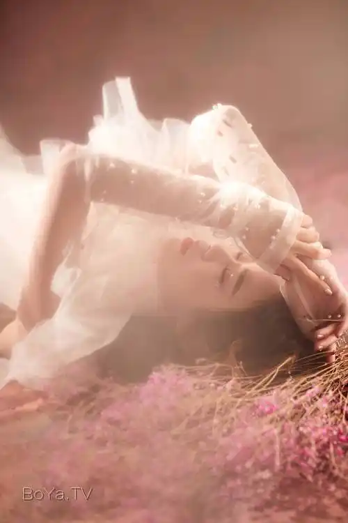 音乐才女歌手叶莺首张ep将上线昨夜公子入梦来由聂小慧编曲