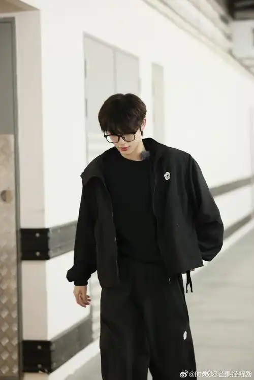 丁程鑫素颜卷毛##花儿与少年好友记