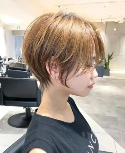 干练利落短发发型时尚流行美出圈