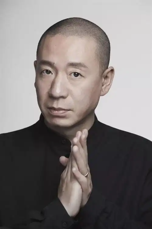 最飒美妆男孩与二手玫瑰梁龙相处的48小时嘉人百大赏