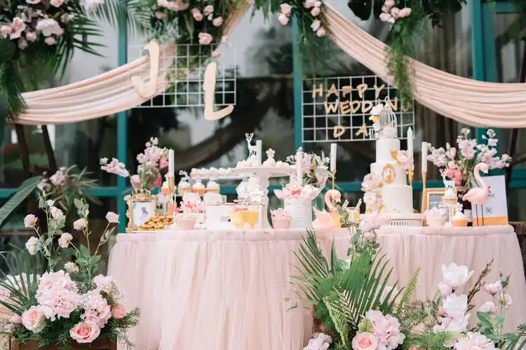 268 0 作品集: 场景:[小区户外绿色小清新婚礼]风格:[清新韩式北欧