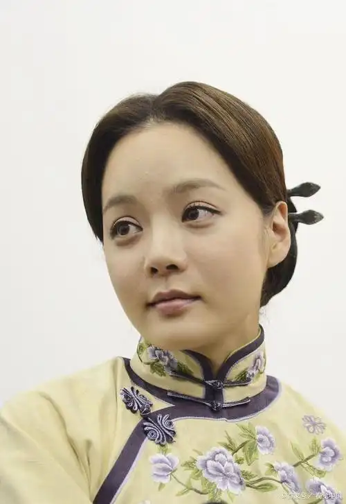 蔡琳——她俏皮可爱,眉梢含着笑意,集美貌与幽默于一身的演员