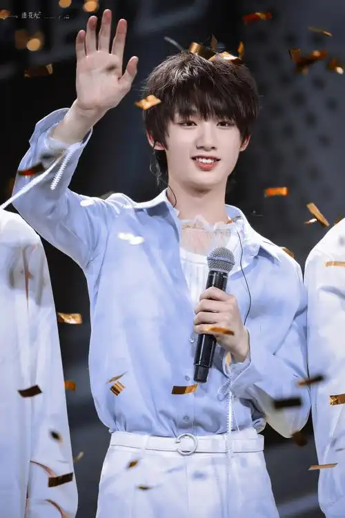 #丁程鑫 廿四星月筑桥赴鑫河#