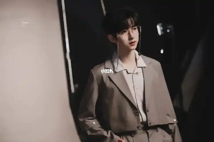 贺峻霖的这个表情好绝