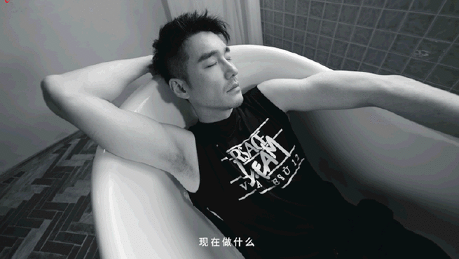 胡兵《男人风尚》七月刊封面我真的是一整个心动住了呀,完美的肌肉