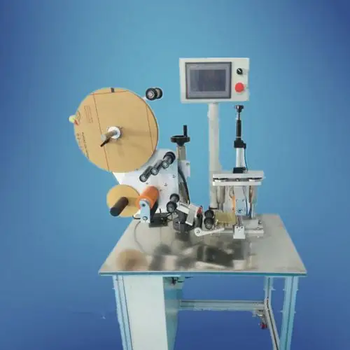 半自动电子烟贴标机 电子烟烟油瓶贴纸机 手动放料脚踏式图片