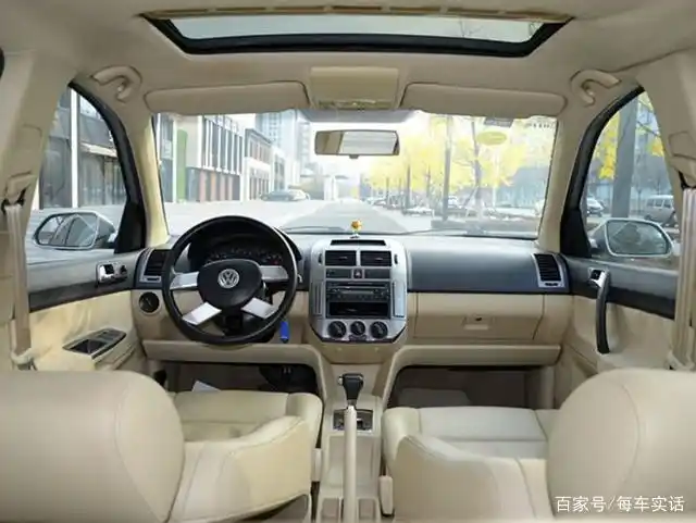 实用好玩精致小车大众polo波罗