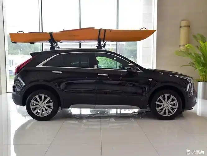 堪称同级良心之选小哥带你一起看凯迪拉克xt4