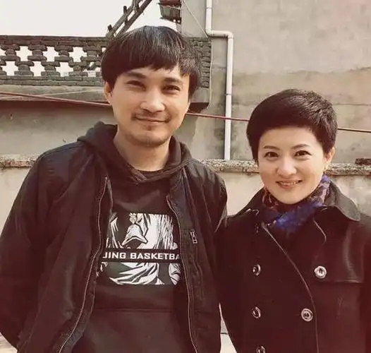 8岁拍戏成为家喻户晓的童星如今已经38岁人到中年的金铭