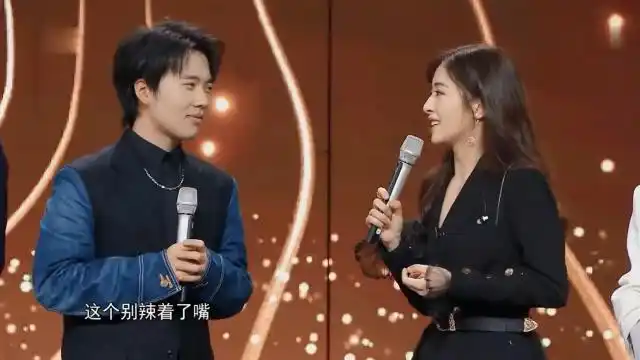 张含韵对郭麒麟放狠话,还带着点甜!张萌:有好戏看了!有点意思