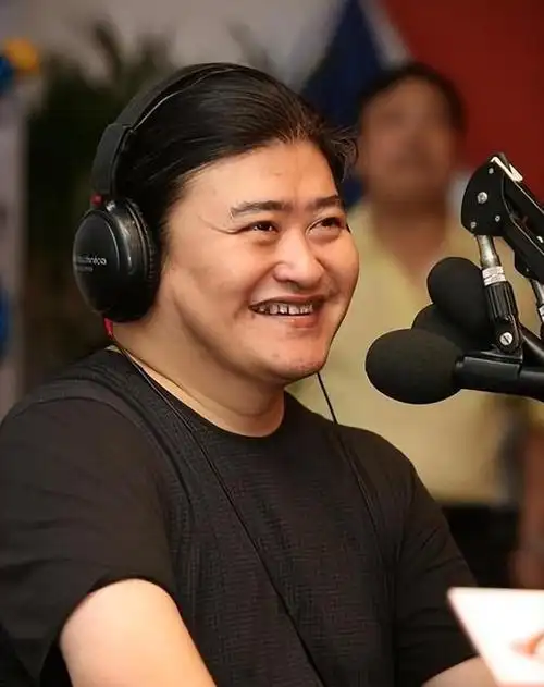 9天闪婚婚后却不教育子女刘欢放纵孩子是我一生最大的错