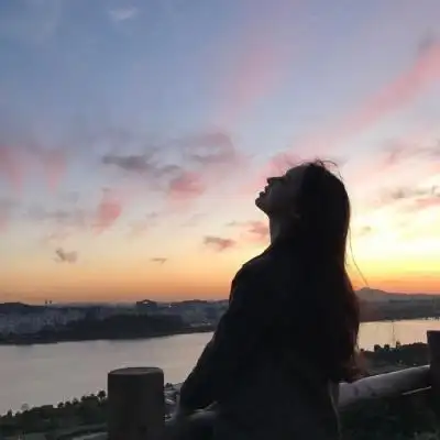 好看唯美女生背影头像