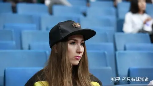 可兰白克前女友堪称西域美女典范2人分手后女方已结婚生子