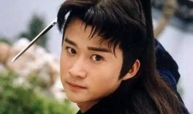 但对于80后来说,认识吴京则是通过古装武侠剧.