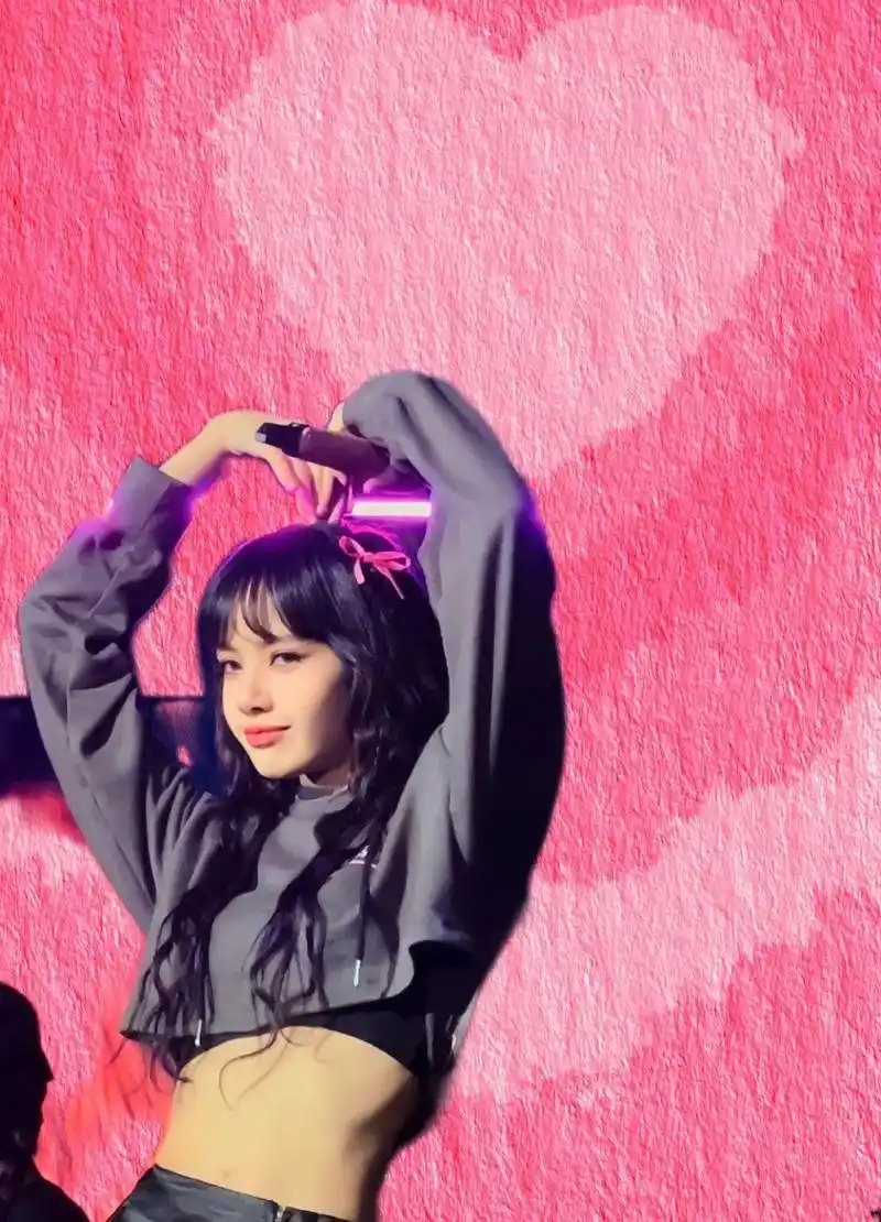 可爱宝宝!#lisa #jennie #blackpink  - 抖音