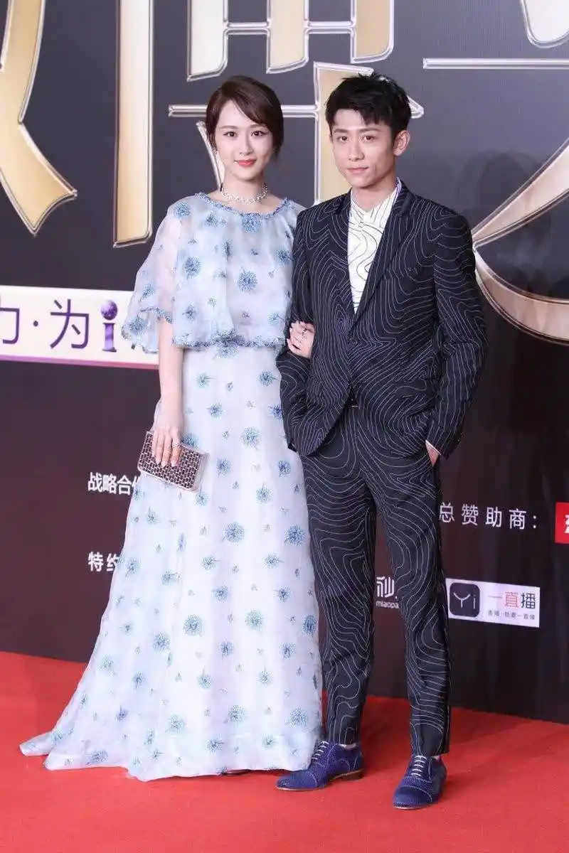 杨紫和张一山是青梅竹马