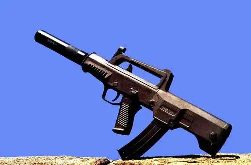 这款冲锋枪弥补了解放军冲锋枪的短板弹容量更是高达50发