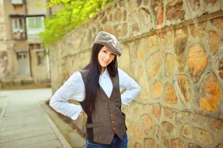 黄灿灿武大校花写真三中性美女帅气写真图片