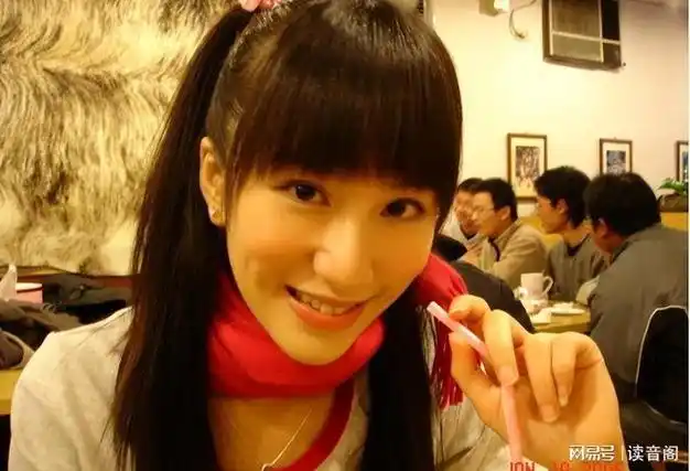 "黑涩会美眉"又一成员发文,自曝15岁被逼全裸,捍卫清白|大牙|陈建州