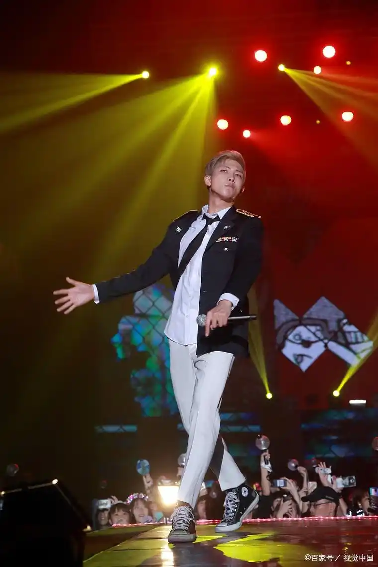 bts的队长rm成长史