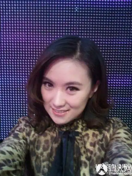 非诚勿扰20111208期嘉宾 包蕾 姚美娟 唐雅微博照片qq资料