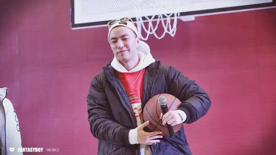 jonyj# 171204 北京 deal 玩家 @jo. 来自fantasyboy1228 - 微博