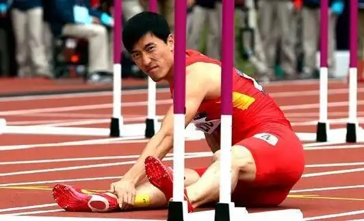 回顾刘翔母亲吉粉花:陪儿子走过的田径风雨岁月,如今婚姻我放心