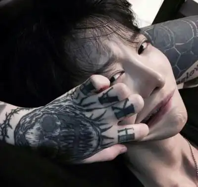 男头纹身男头像图片