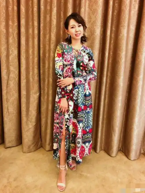 卓依婷曾被传言"因车祸死亡",可如今人家却连孩子都有了