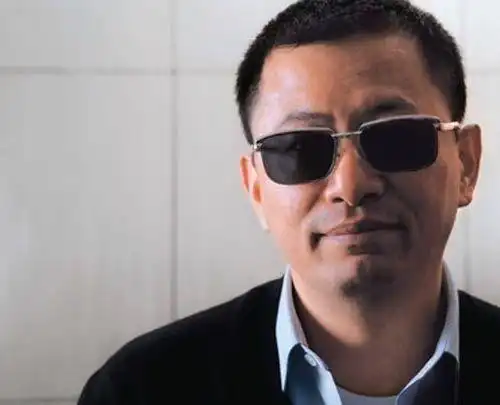 首页 关东文脉 文化热讯  由王家卫监制,张嘉佳导演的电影《摆渡人》