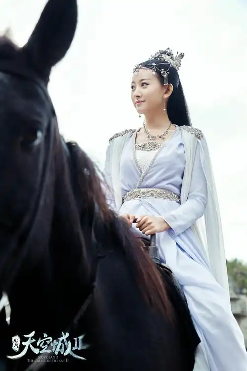 可怜可恨95后小花代文雯炸裂演绎杜纤音